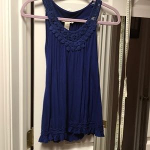 Super cute blue top.